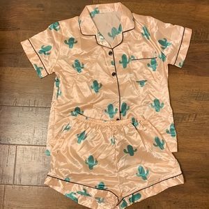 NWOT Shein silky cactus pajamas